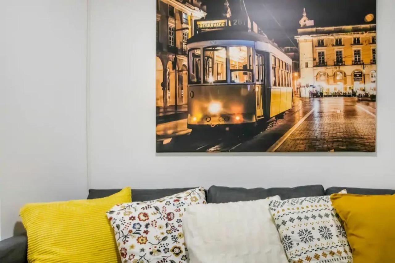 Home4U - Secret Studio In City Center Лиссабон Экстерьер фото
